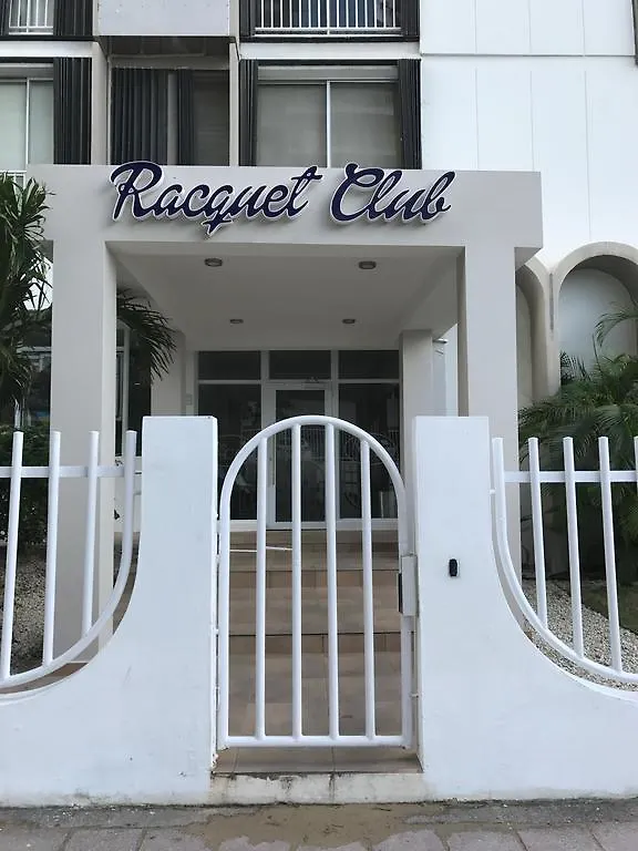 Racquet Club Apartment San Juan